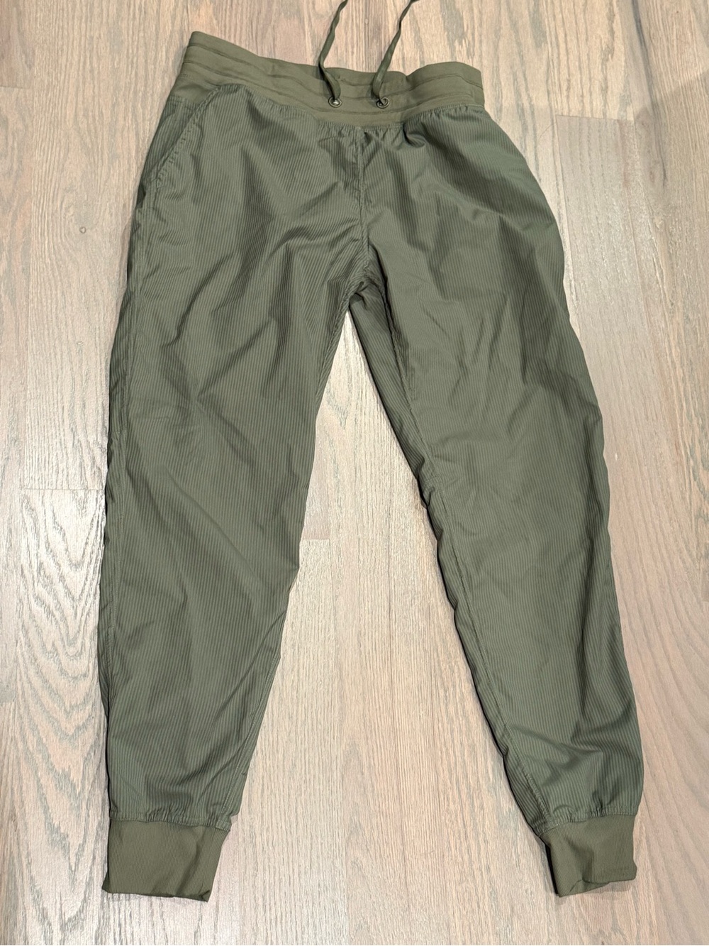Zyia Active *retired* Womens (very) Lightweight Olive Green Jogger Pants